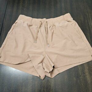 Old Navy Women's Athletic Shorts in Tan